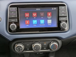 Nissan Versa SV CVT 2025