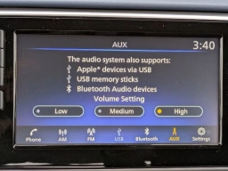 Nissan Versa SV CVT 2025