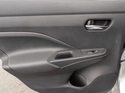 Nissan Versa SV CVT 2025