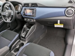 Nissan Versa SV CVT 2025