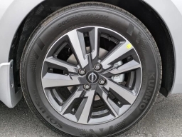 Nissan Versa SV CVT 2025