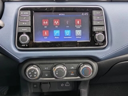 Nissan Versa SV CVT 2025