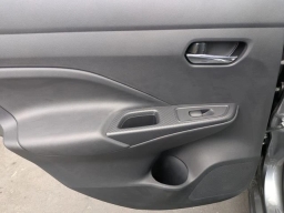 Nissan Versa SV CVT 2025