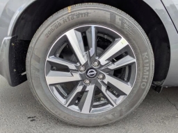 Nissan Versa SV CVT 2025