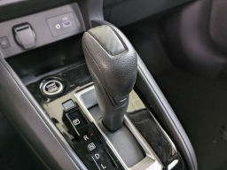 Nissan Versa SV CVT 2025