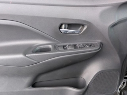 Nissan Versa SV CVT 2025