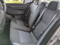 Nissan Versa SV CVT 2025