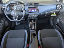 Nissan Versa SV CVT 2025