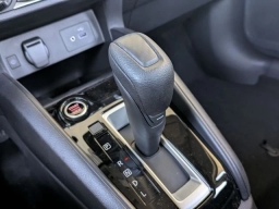 Nissan Versa SV CVT 2025