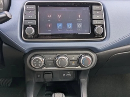 Nissan Versa SV CVT 2025