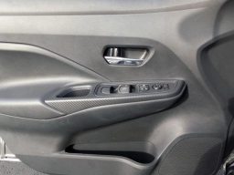 Nissan Versa SV CVT 2025