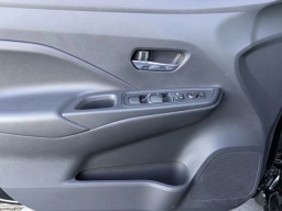 Nissan Versa SV CVT 2025