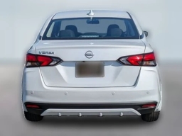 Nissan Versa SV CVT 2025
