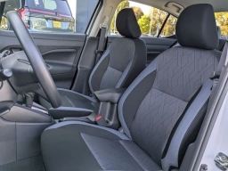 Nissan Versa SV CVT 2025