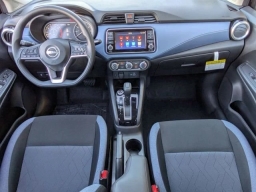 Nissan Versa SV CVT 2025