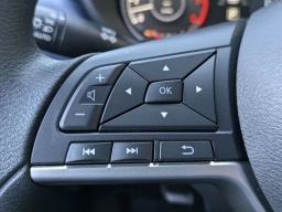 Nissan Versa SV CVT 2025