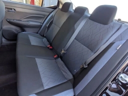 Nissan Versa SV CVT 2025