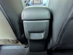 Nissan Versa SV CVT 2025