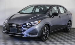 Nissan Versa SR CVT 2025