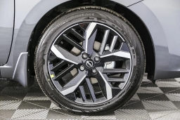 Nissan Versa SR CVT 2025