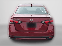 Nissan Versa SR CVT 2025