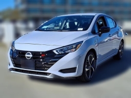 Nissan Versa SR CVT 2025