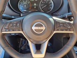 Nissan Versa SR CVT 2025