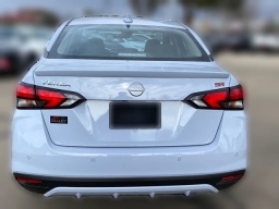 Nissan Versa SR CVT 2025