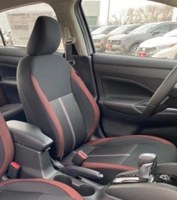 Nissan Versa SR CVT 2025