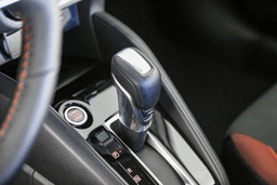 Nissan Versa SR CVT 2025