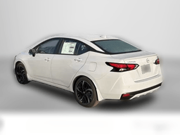 Nissan Versa SR CVT 2025