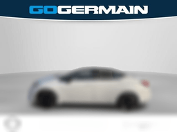 Nissan Versa SR CVT 2025