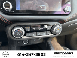 Nissan Versa SR CVT 2025