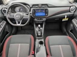 Nissan Versa SR CVT 2025