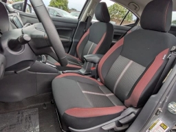 Nissan Versa SR CVT 2025