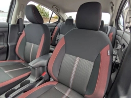 Nissan Versa SR CVT 2025