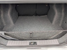 Nissan Versa SR CVT 2025