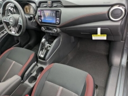 Nissan Versa SR CVT 2025