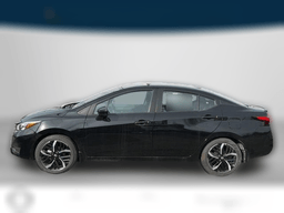 Nissan Versa SR CVT 2025