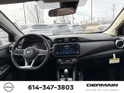 Nissan Versa SR CVT 2025