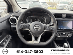 Nissan Versa SR CVT 2025