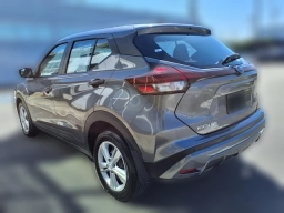 Nissan Kicks Play S FWD 2025