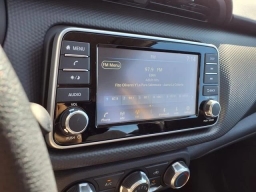 Nissan Kicks Play S FWD 2025