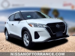 Nissan Kicks Play S FWD 2025