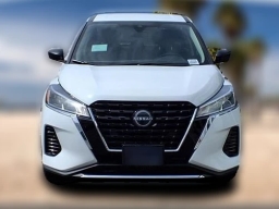 Nissan Kicks Play S FWD 2025