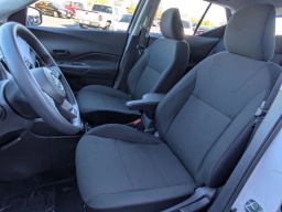 Nissan Kicks Play S FWD 2025