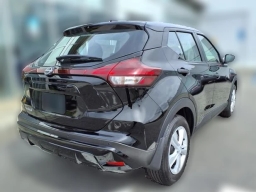 Nissan Kicks Play S FWD 2025