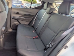 Nissan Kicks Play S FWD 2025