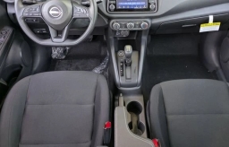Nissan Kicks Play S FWD 2025