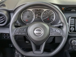 Nissan Kicks Play S FWD 2025